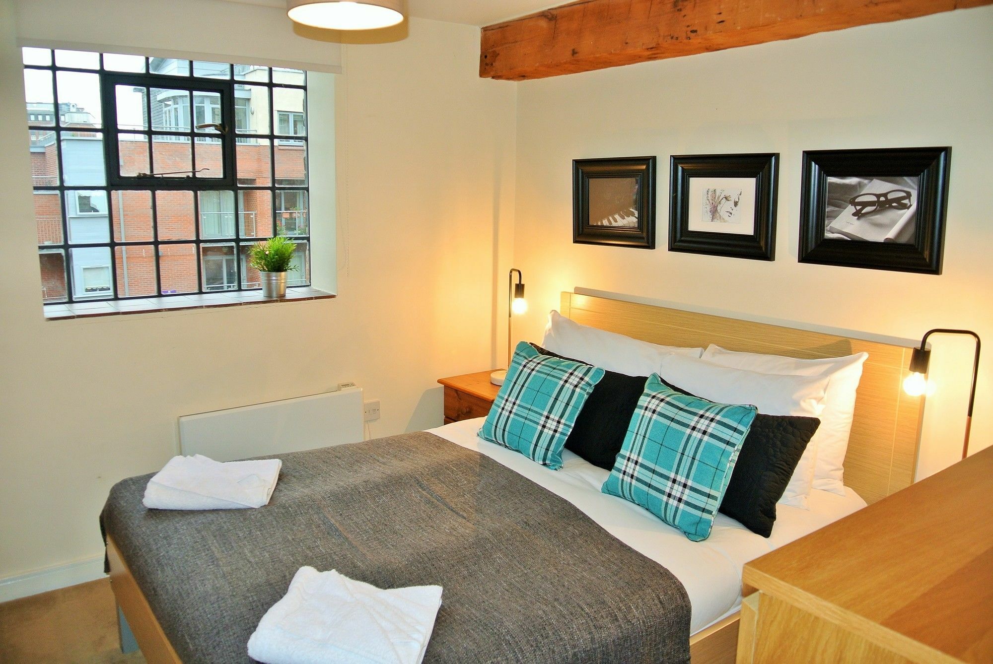 Oyo Approved Serviced Apartments Steam Mill Chester Exteriör bild