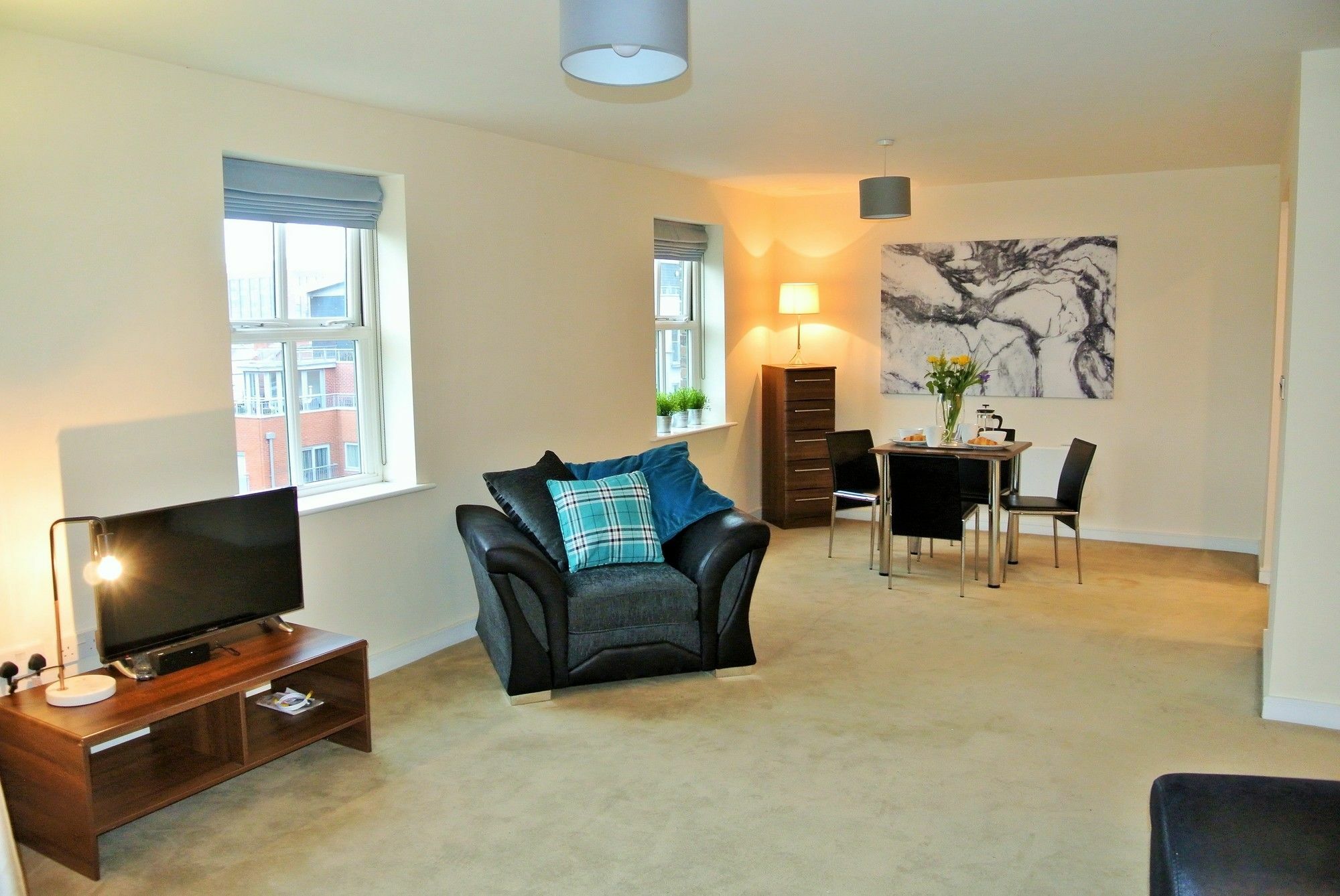 Oyo Approved Serviced Apartments Steam Mill Chester Exteriör bild