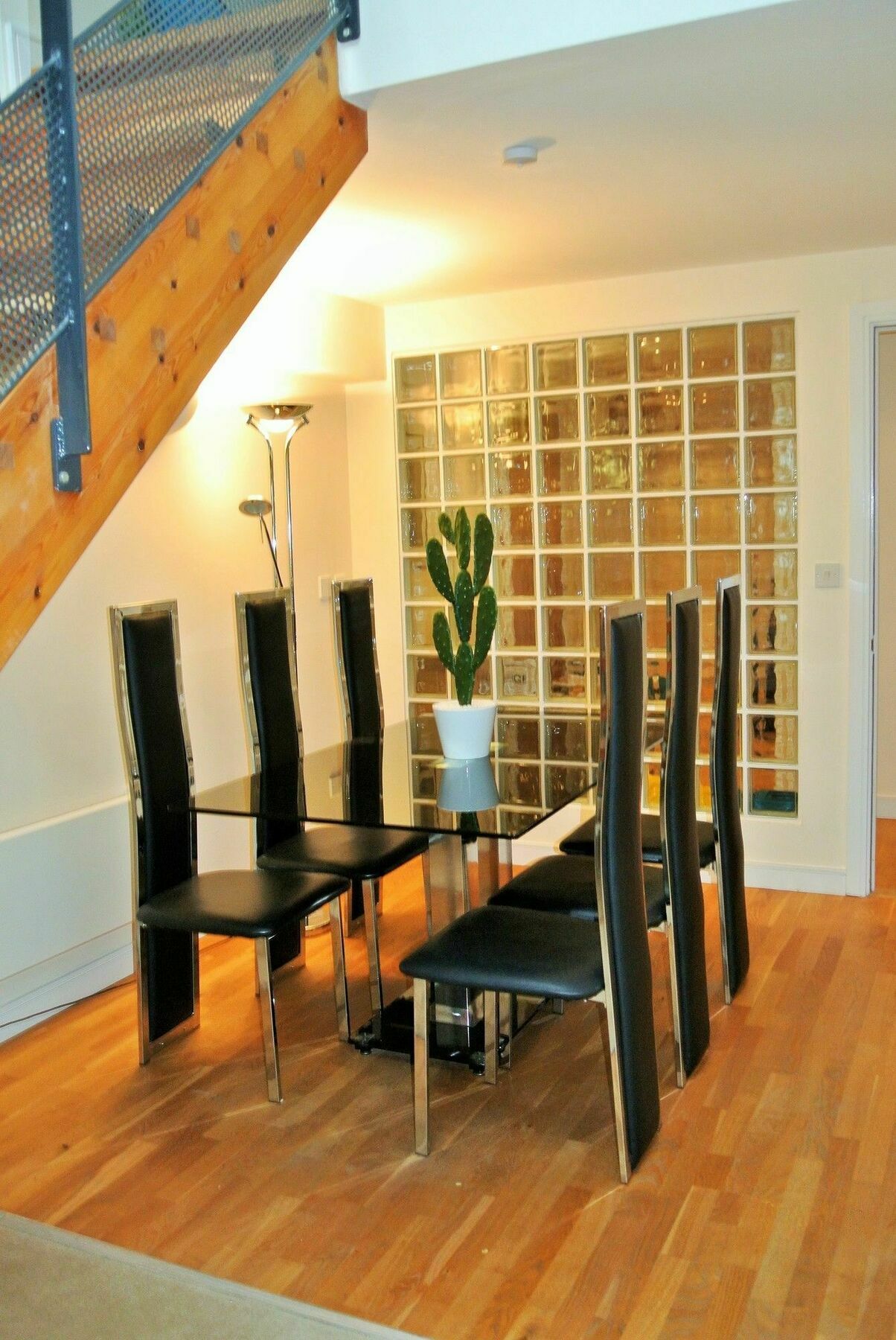 Oyo Approved Serviced Apartments Steam Mill Chester Exteriör bild